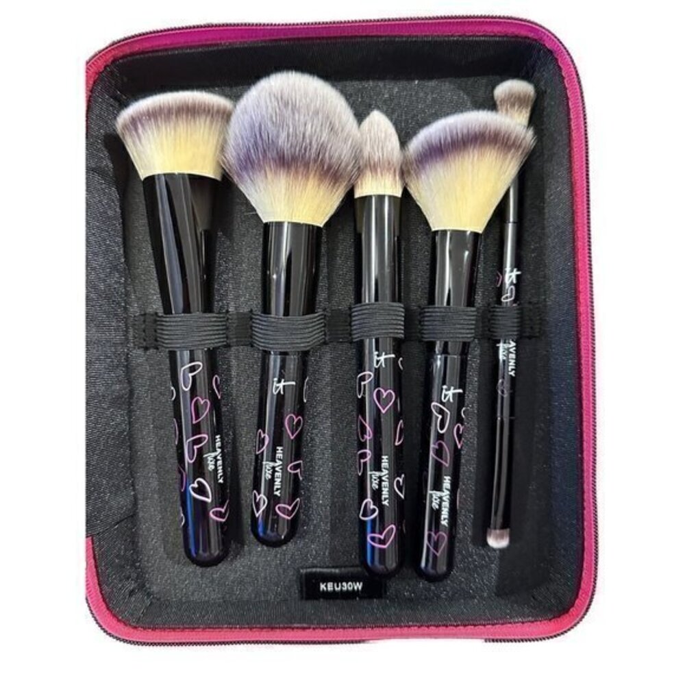 IT Cosmetics Heavenly‎ Luxe skin loving brush set with case. New in Box - Picture 5 of 16
